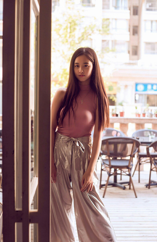 交响乐与独奏曲,马刺的团队鏖战与欧文的单骑救主