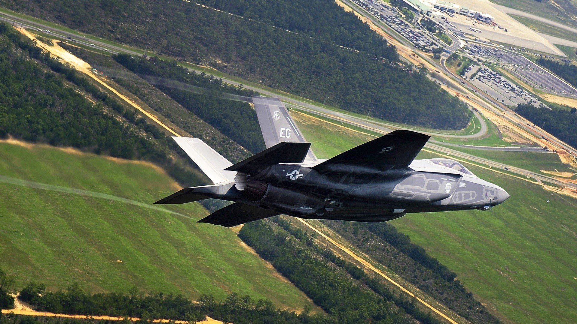 足球之夜,萨内爆发闪耀欧洲,牙买加硬仗取胜佛罗伦萨